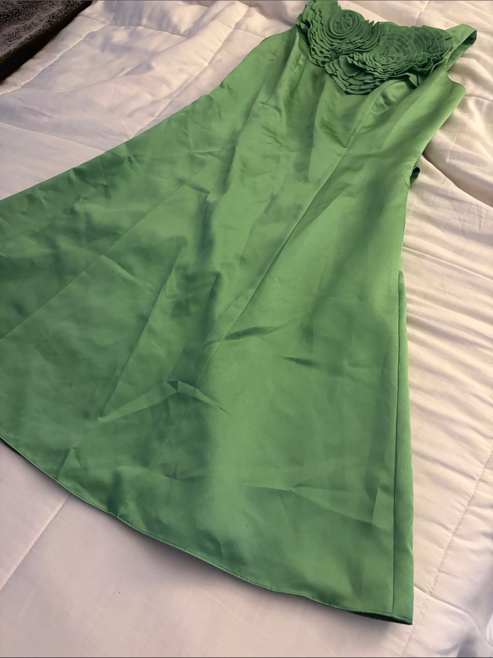 David's Bridal Mint Green Dress with Rosette Detail Size 10 - Picture 4 of 9